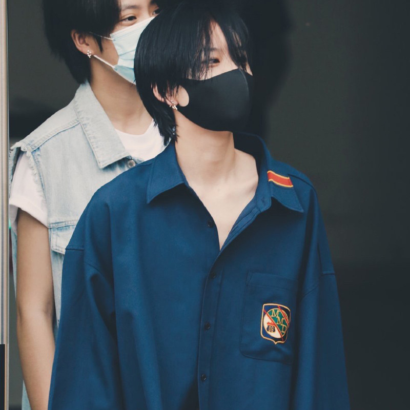 陆柯燃金泰亨同款潮流韩版刺绣衬衫 佼姗服饰衬衫