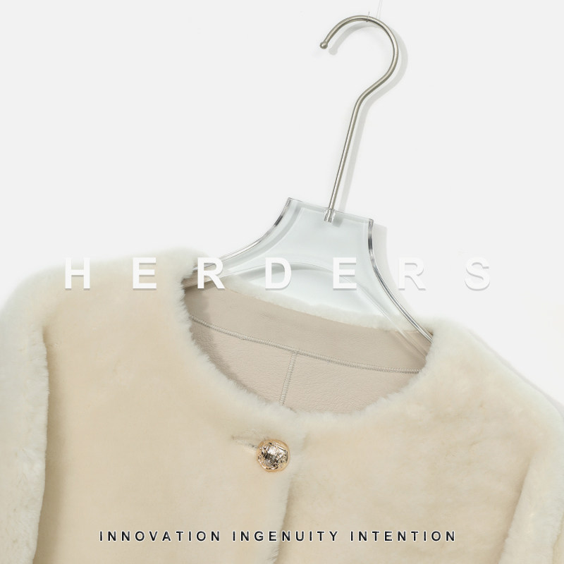 HERDERS “小软羊系列”短款圆领皮毛一体外套 50423,淘宝优惠券,粉丝福利购,淘宝优惠卷