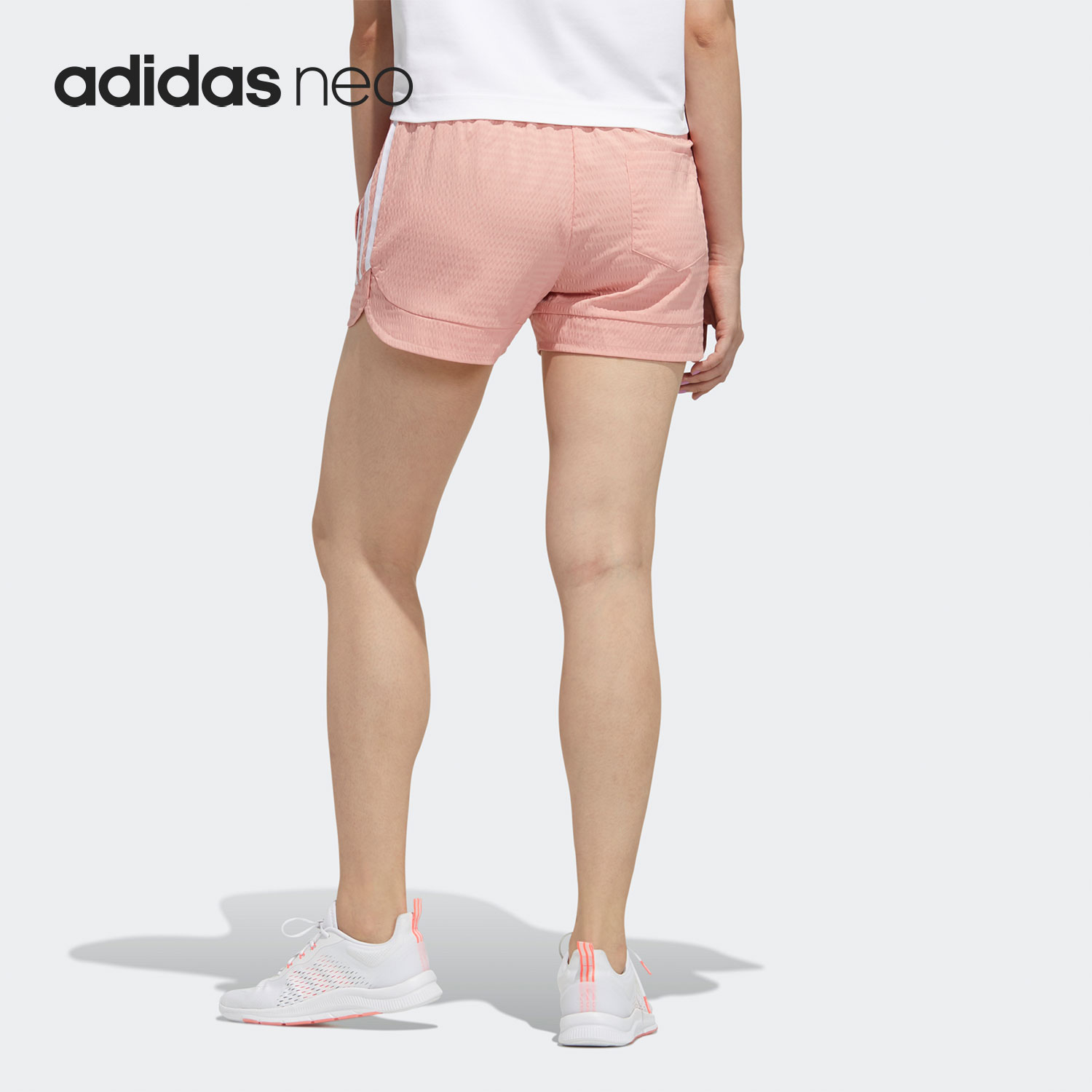 Adidas阿迪达斯正品 NEO 2024夏季新款运动休闲女子短裤 GP5452-图0