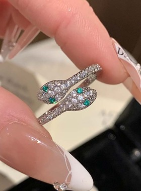 双头镶嵌绿头小蛇戒指女寓意好运