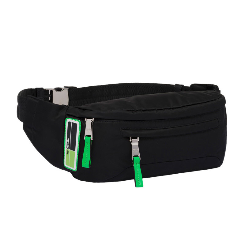 prada男士黑色牛皮logo饰休闲包 联采海外男士包袋