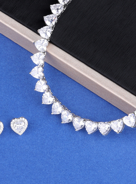 爆闪高级感满钻爱心婚纱项链