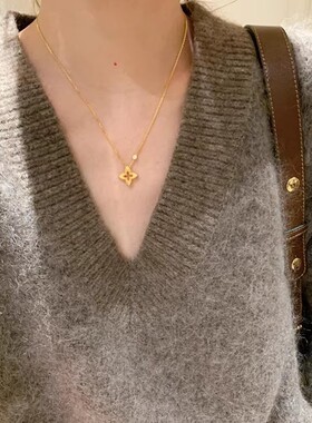 钛钢四瓣草女生不掉色星芒项链