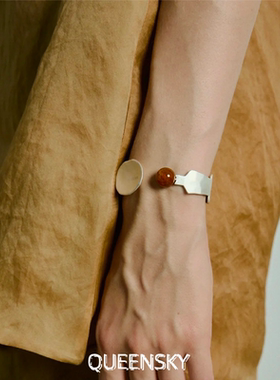 天然玛瑙圆勺烧白银手镯开口