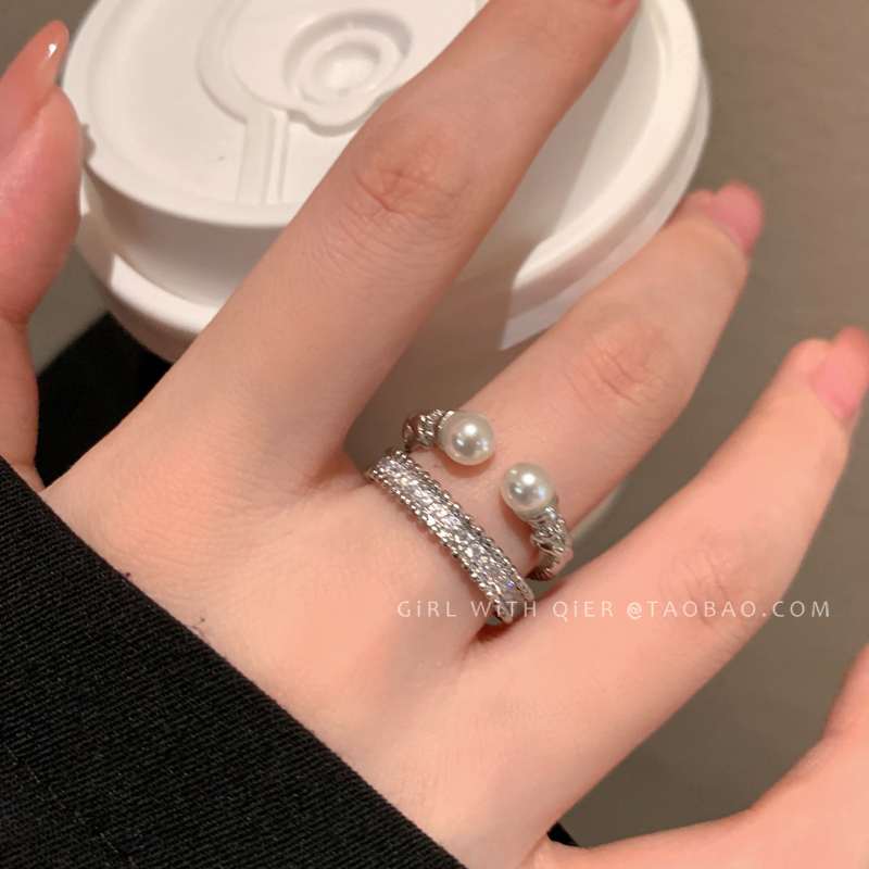 麻花珍珠戒指女2024新款爆款小众设计感食指戒轻奢高级感叠戴指环