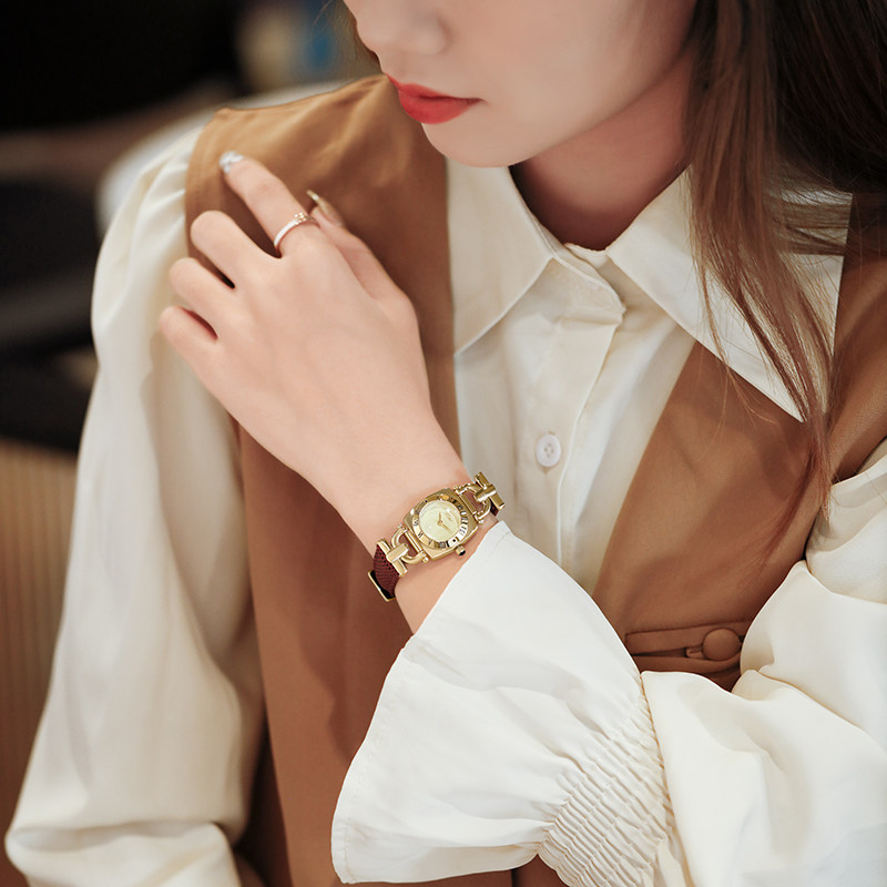 skhl新款2021年女高级感ins女表 skhl时空回廊国产腕表