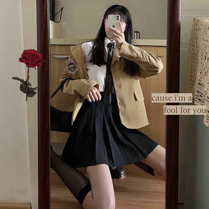 灰色秋冬季2021新款高腰学生百褶裙 纪米缇半身裙