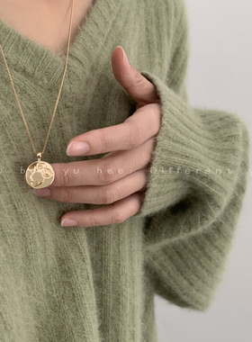 轻奢小众新款潮秋冬吊坠毛衣链