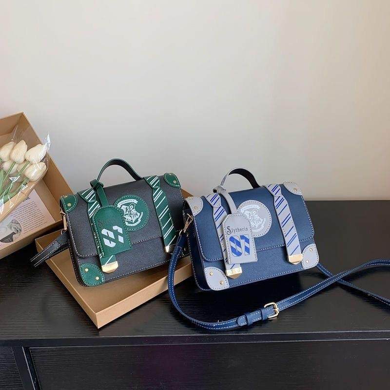 哈利波特手提单肩斜挎邮差包剑桥包英伦风联名霍格沃茨魔法学院风,淘宝优惠券,粉丝福利购,淘宝优惠卷