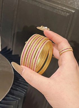 闪动蔷薇手镯轻奢精工复古