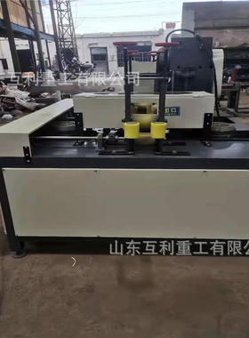 方钢角铁除锈抛光机 方管圆管四面抛光除锈机 钢管去锈机