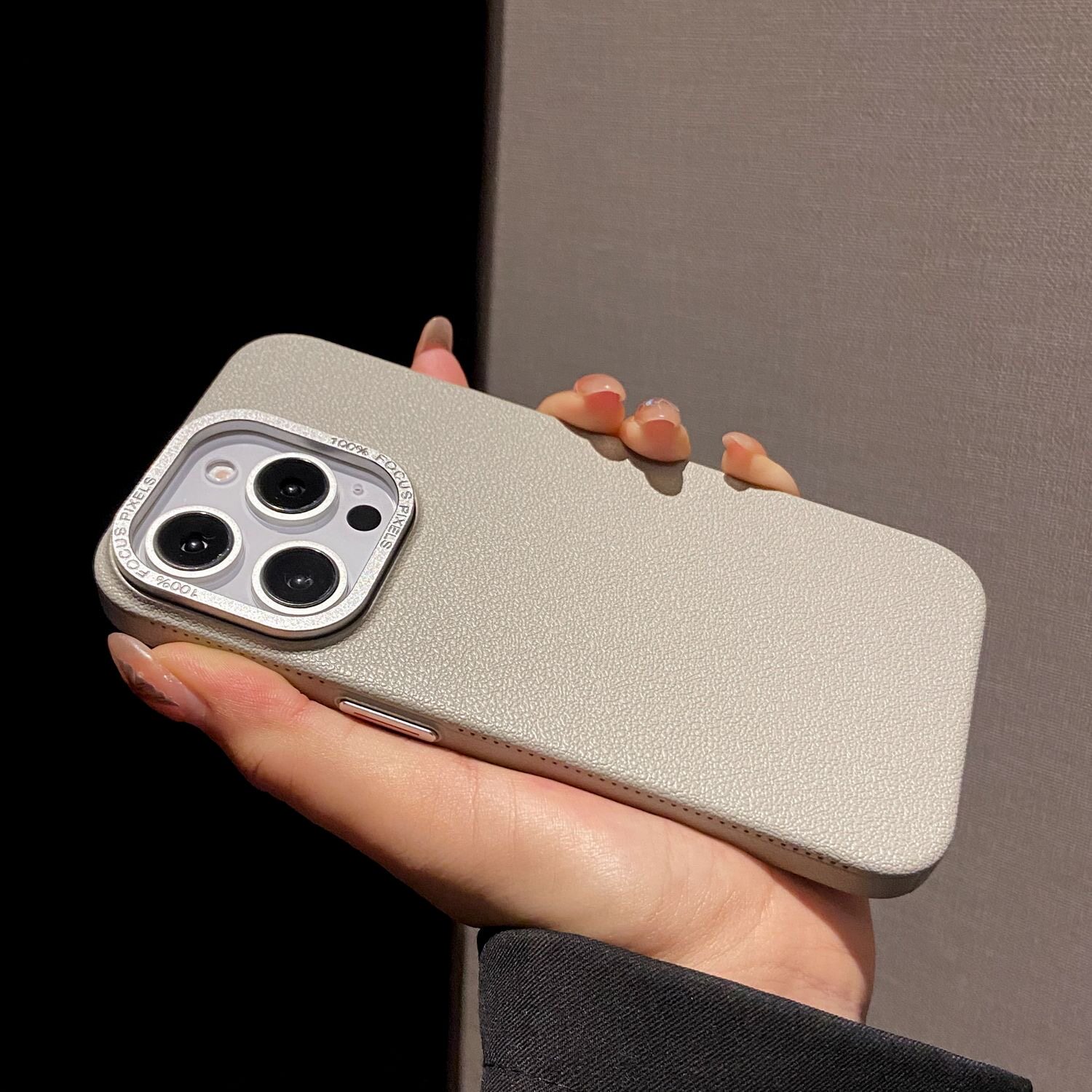 ins风荔枝纹高级感钛灰色适用苹果15promax手机壳iphone14金属按键13全包防摔12男女网红新款14pro耐脏不变色