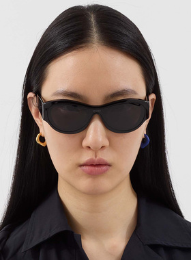 【SUNNEI】hug 2025秋冬新款弧形粗框太阳镜