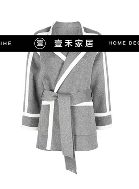 卧室轻奢摆件简约外套样板房现代展柜展厅软装衣服女士衣帽间