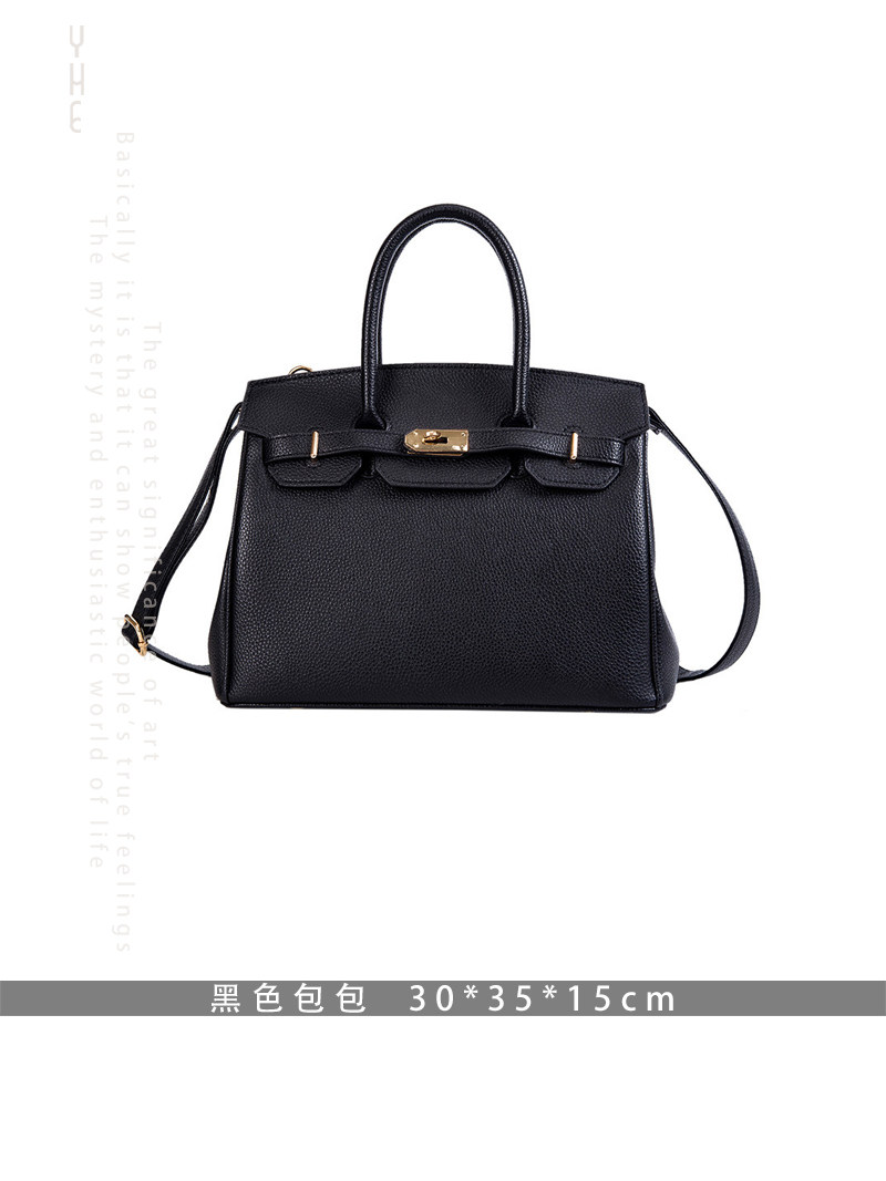 别墅样板房主卧室衣帽间衣柜梳妆台黑白主题基调软装饰品摆件组合,淘宝优惠券,粉丝福利购,淘宝优惠卷