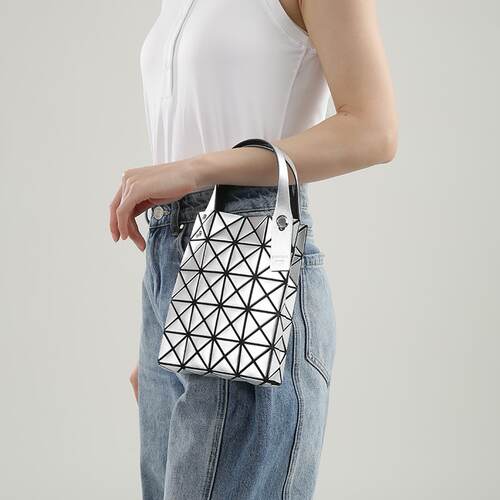 【自营】Issey Miyake/三宅一生女士菱格小托特包BB38 AG173 - 图1