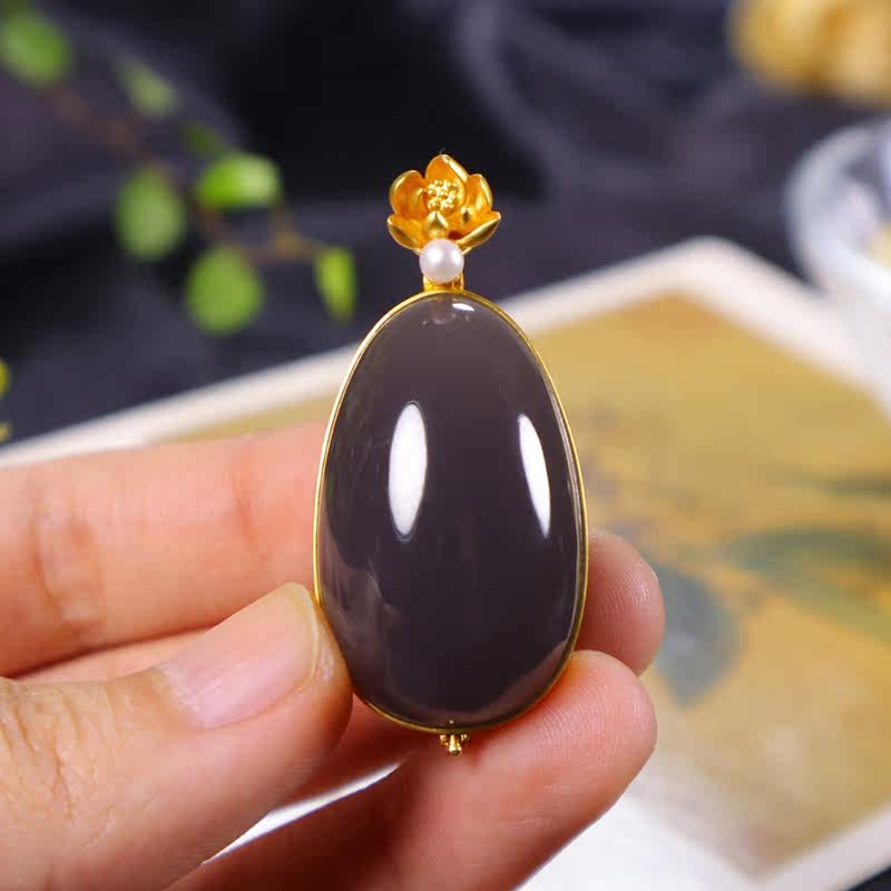  添此福玉颈饰