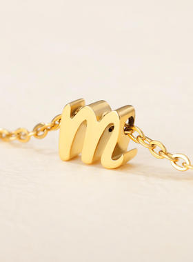 法国coss koko新款小写字母项链空心项链小号字母吊坠