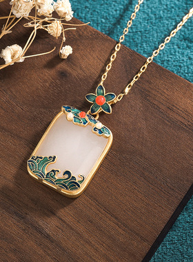 2025年国潮新品景泰蓝镶嵌仿和田玉项链女小众设计复古旗袍首饰品