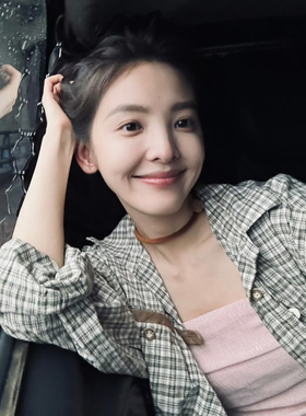 章若楠同款丝绒玫瑰项链