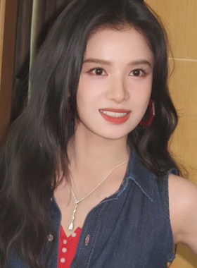 银色水滴吊坠项链女款2026新款高级感轻奢小众锁骨链长款颈链配饰
