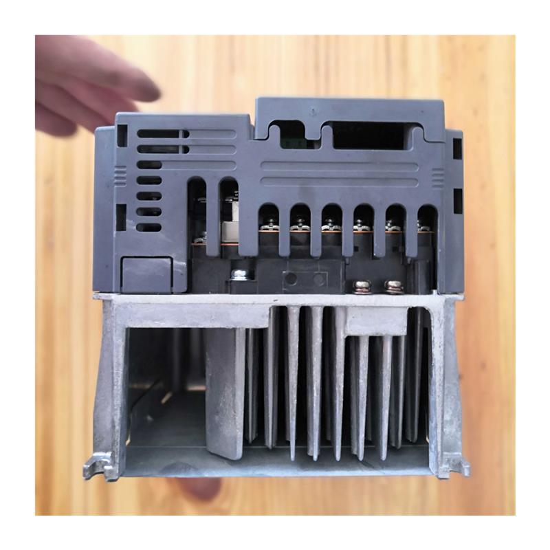 拍前询价:三菱变频器FR-E740-1.5K-CHT三相输入1.5KW二手包好提 - 图3