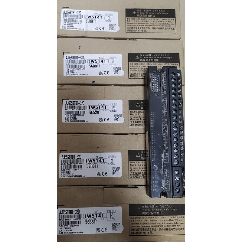 拍前询价：触摸屏7寸10寸15寸TPC1071Gi TPC1570Gi TPC1570Gn - 图2
