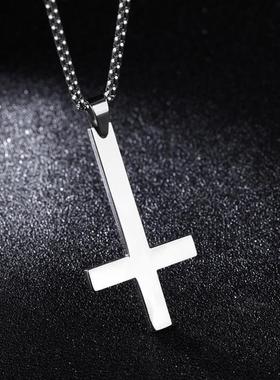 东黑三白不掉色黑色倒逆十字架钛钢项链男女个性白金简约柳吊坠