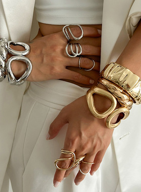 欧美跨境ins风金属质感褶皱手镯b