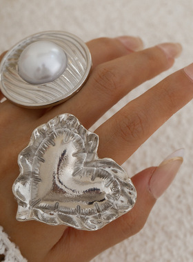 欧美跨境ins风金属褶皱立体大爱心戒指 时尚敲打纹几何圆形指环女