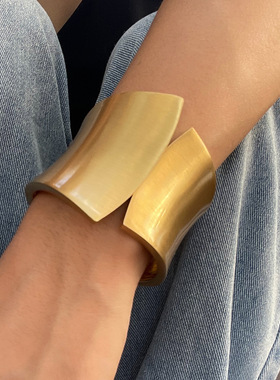 欧美跨境夸张设计感金属光面弹簧