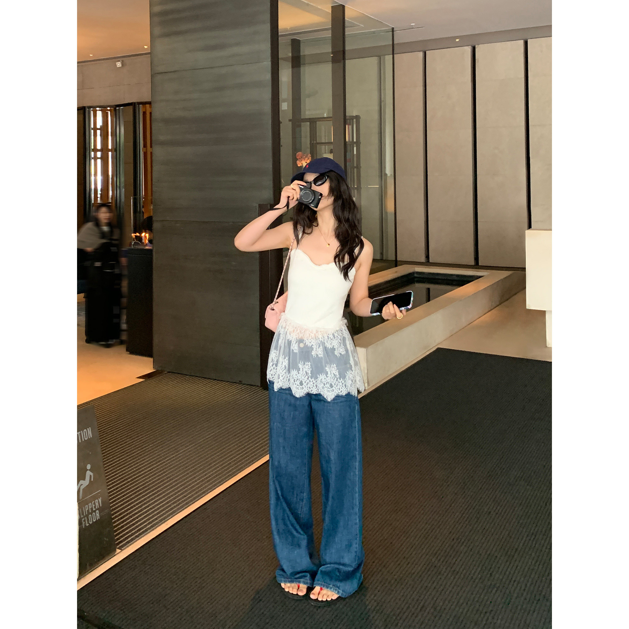 pusumede 带胸垫吊带背心女蕾丝拼接法式设计感小众修身气质上衣,淘宝优惠券,粉丝福利购,淘宝优惠卷