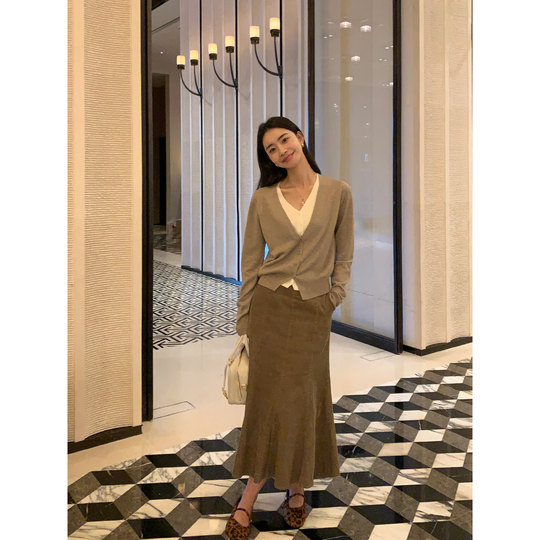 pusumede 灯芯绒半身裙女春秋高腰显瘦a字半裙设计感中长款鱼尾裙