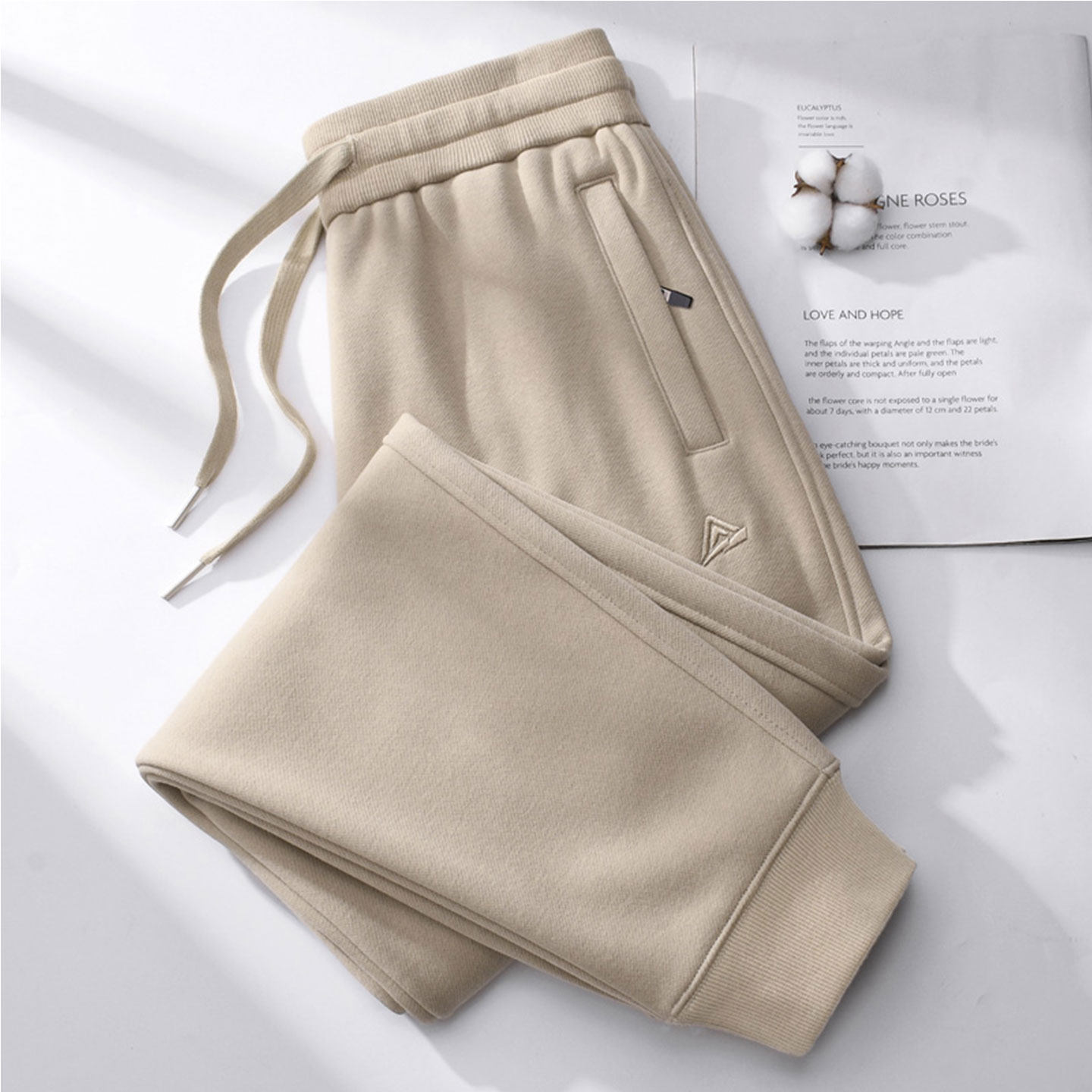 杏色卫裤女2025新款裤子大码加绒冬季女裤宽松束脚运动裤休闲长裤,淘宝优惠券,粉丝福利购,淘宝优惠卷