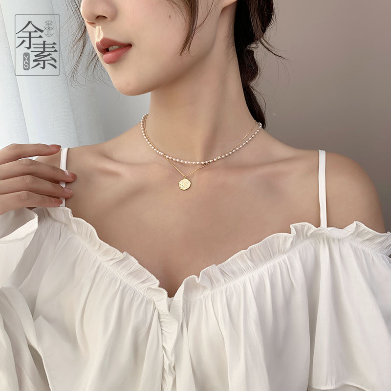 新款网红简约时尚 潮 ins 余素项链女锁骨链小众设计感菊花吊坠 2020 新款网红简约时尚 潮 ins 余素项链女锁骨链小众设计感菊花吊坠 2020