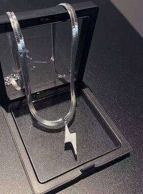 美式嘻哈街头新款金色锁骨链钛钢