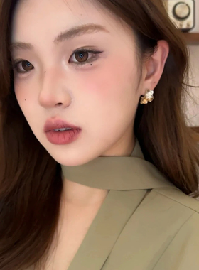 复古方糖风秋冬黑色立体钻几何耳环高级感小众设计潮人耳钉女氛围