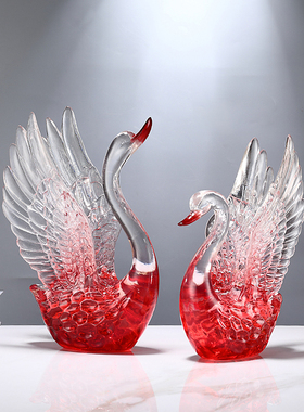 天鹅情侣客厅卧室酒架树脂摆件