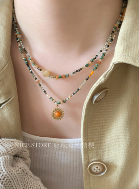 晚睡的桔梗彩色天然石串珠项链