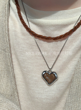 晚睡的桔梗I麻花爱心项链