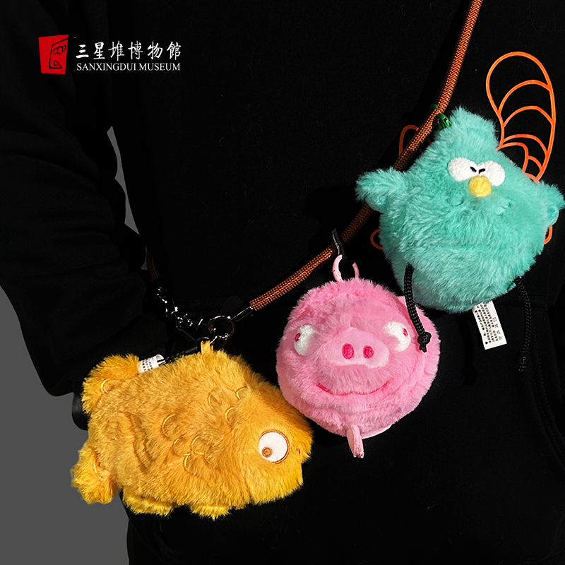 三星堆博物馆文创青铜公仔装饰毛绒玩偶丑萌可爱挂饰包包钥匙挂件