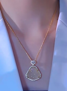 新中式冰透大肚佛公项链女网红爆款轻奢精致气质百搭精美项链女