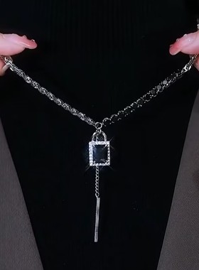 高级感黑色水晶锁吊坠项链轻奢气质锆石毛衣链饰品女2022年新款潮