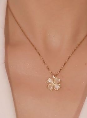 高级感猫眼石四朵花项链女韩版网红短款小香风锁骨链2022年新款潮