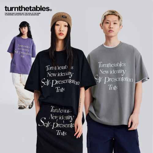 Turnthetables主题字母排版印花圆领卫衣潮牌宽松情侣款上衣