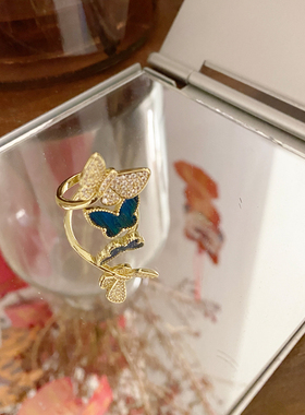 嫣珊阁孔雀毛仿点翠日常可调开口高级小众国风轻奢双蝴蝶锆石戒指