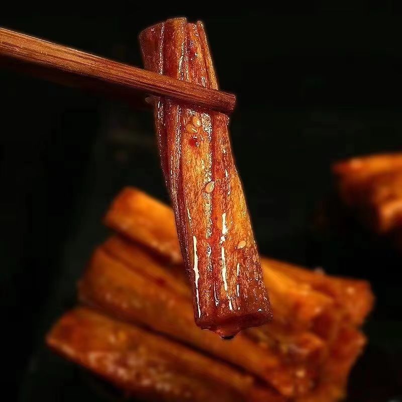 网红爆款思乡山香辣豆皮辣条湖南特产老式手撕大辣片爆辣豆腐干豆