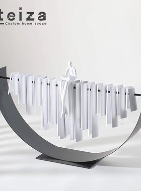 欧式风金属靠背看书人物软装饰品