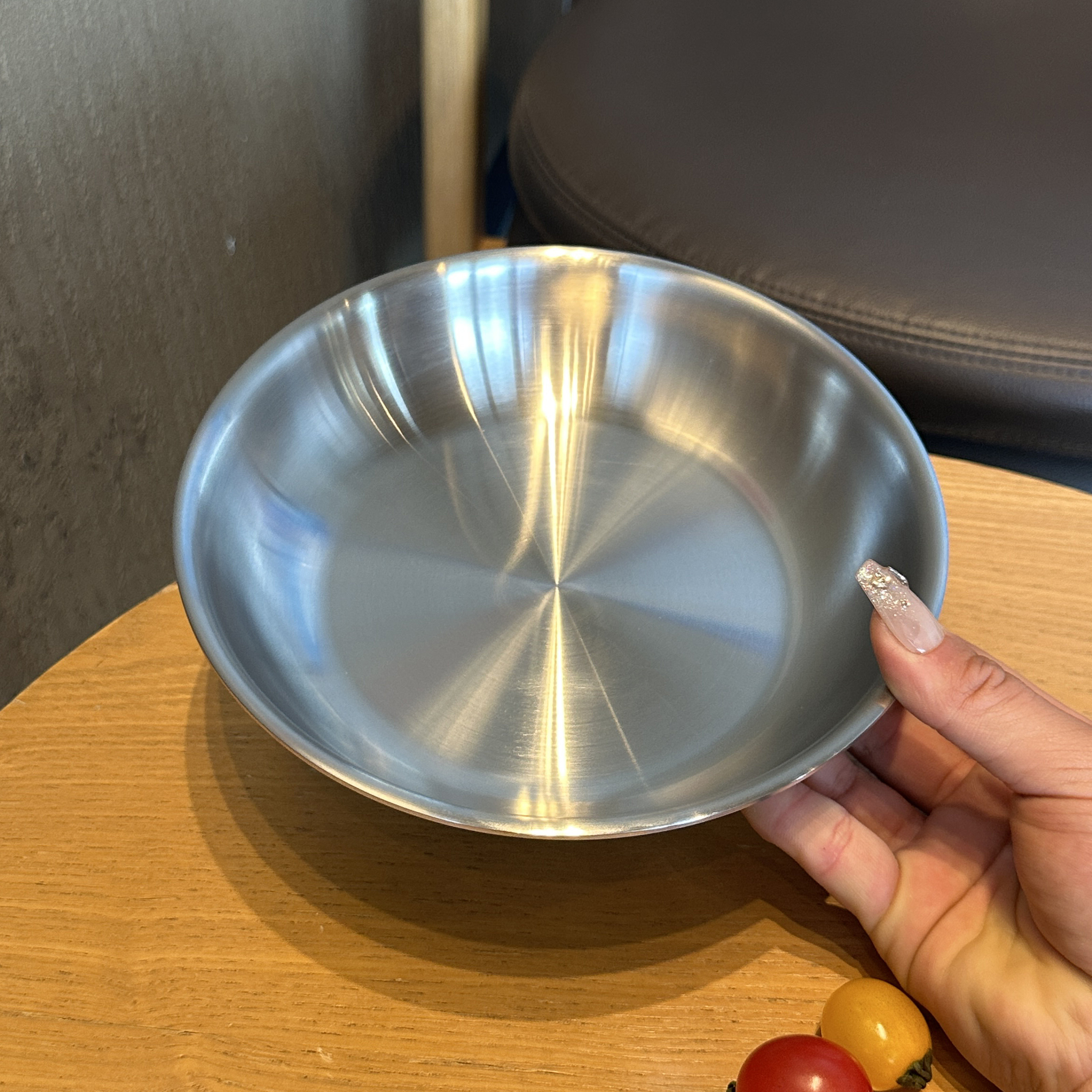 出口304不锈钢圆盘菜碟子菜盘海鲜盆复合钢一体18 20cm24cm可加热,淘宝优惠券,粉丝福利购,淘宝优惠卷