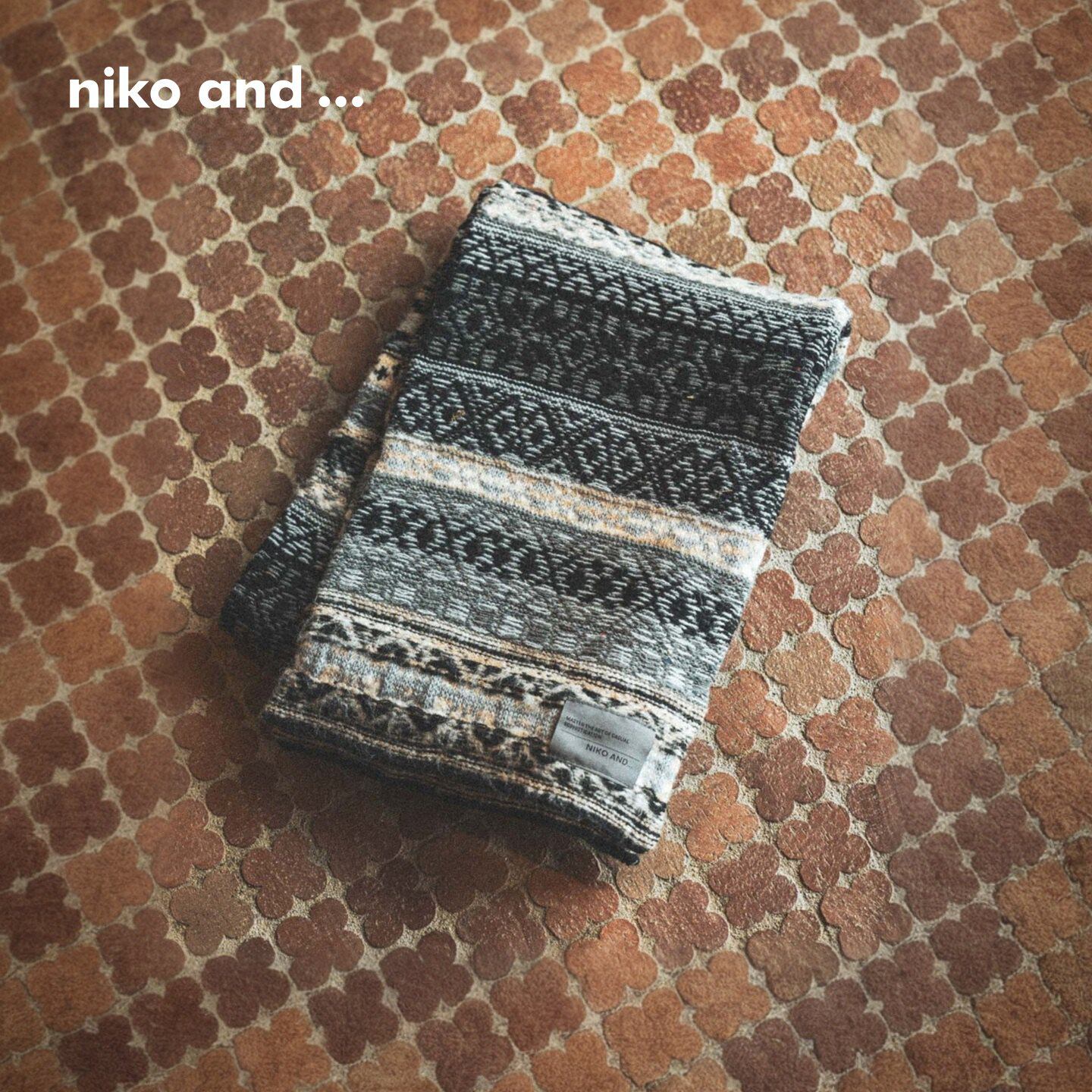 niko and ... 围巾2025秋冬新款日系条纹费尔岛提花披肩594032